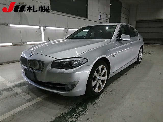 BMW 5 SERIES 2010