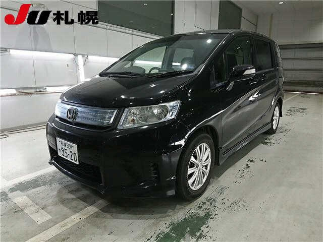 HONDA FREED 2013
