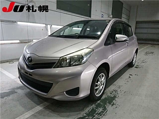 TOYOTA VITZ 2011