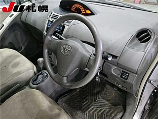 TOYOTA VITZ 2008