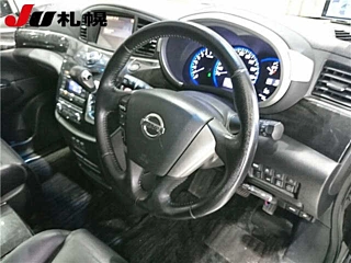 NISSAN ELGRAND 2011