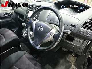 NISSAN SERENA 2013
