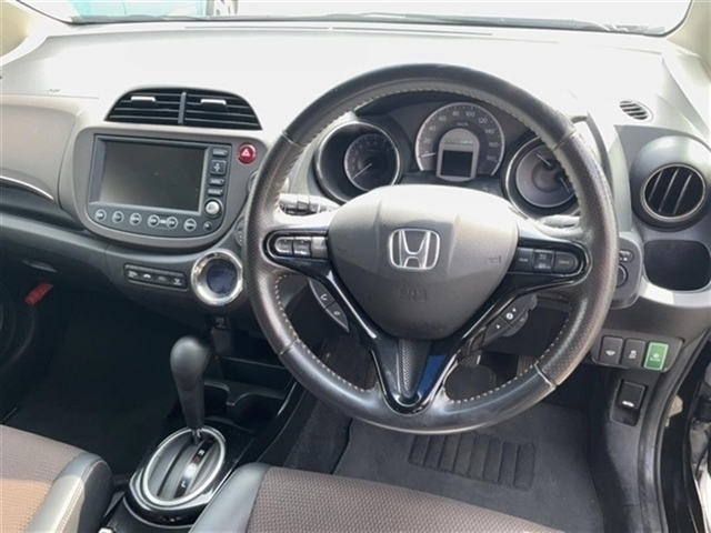 HONDA FIT SHUTTLE 2011