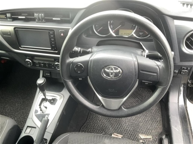 TOYOTA AURIS 2014