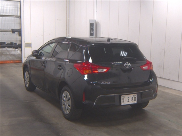 TOYOTA AURIS 2014