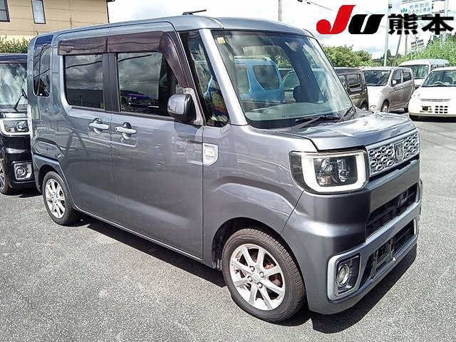 DAIHATSU WAKE 2014
