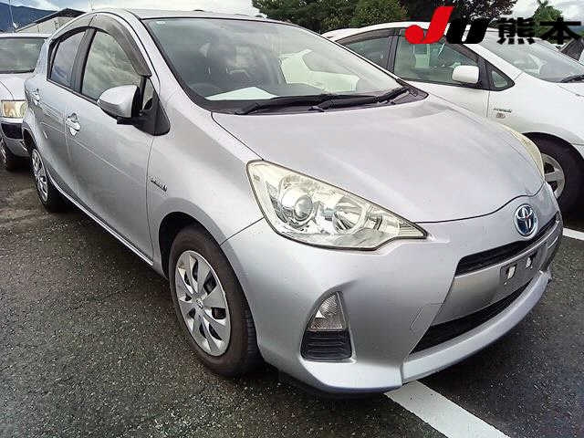 TOYOTA AQUA 2014