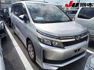 TOYOTA VOXY 2014