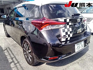TOYOTA AURIS 2016