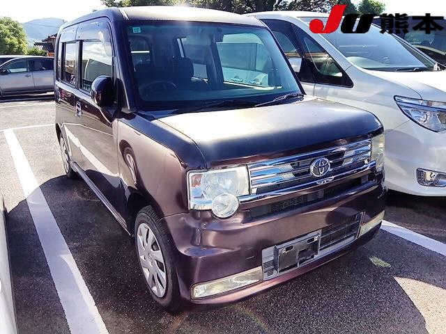 TOYOTA PIXIS SPACE 2011