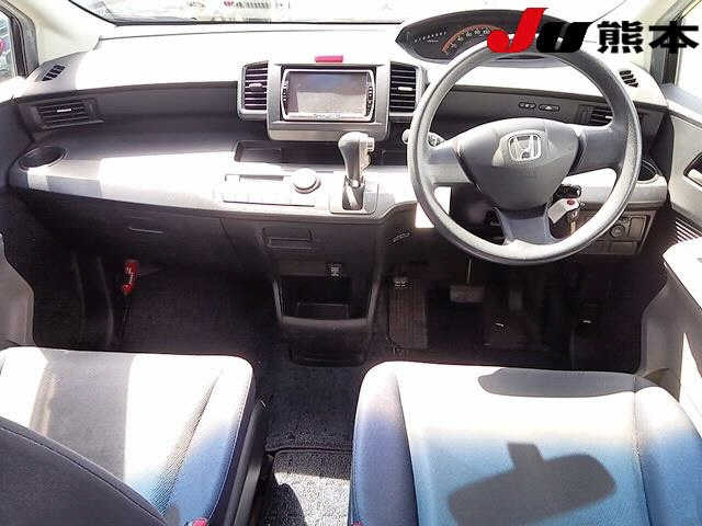 HONDA FREED 2009