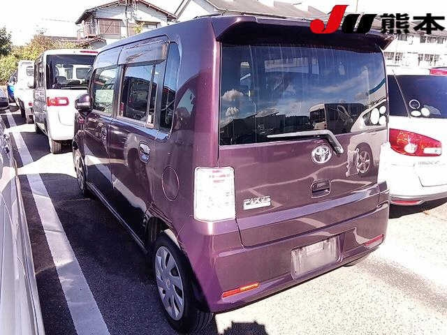 TOYOTA PIXIS SPACE 2011
