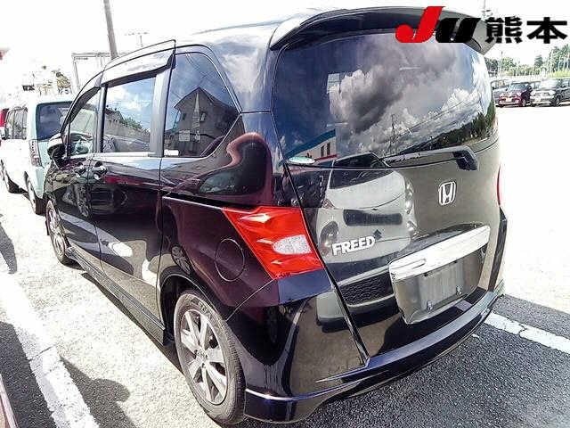 HONDA FREED 2009