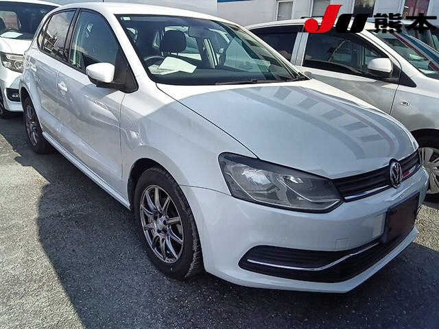 VOLKSWAGEN POLO 2016