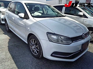 VOLKSWAGEN POLO 2016