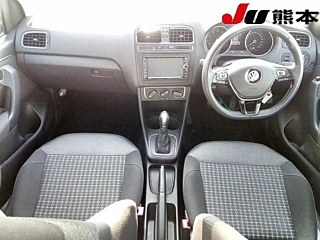 VOLKSWAGEN POLO 2016