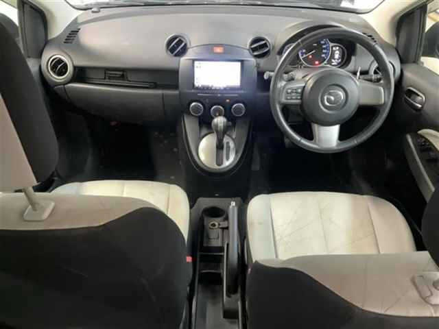 MAZDA DEMIO 2012