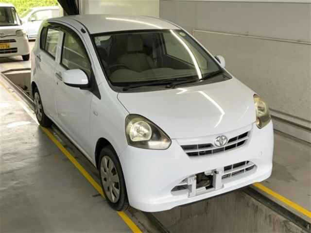 TOYOTA PIXIS EPOCH 2013