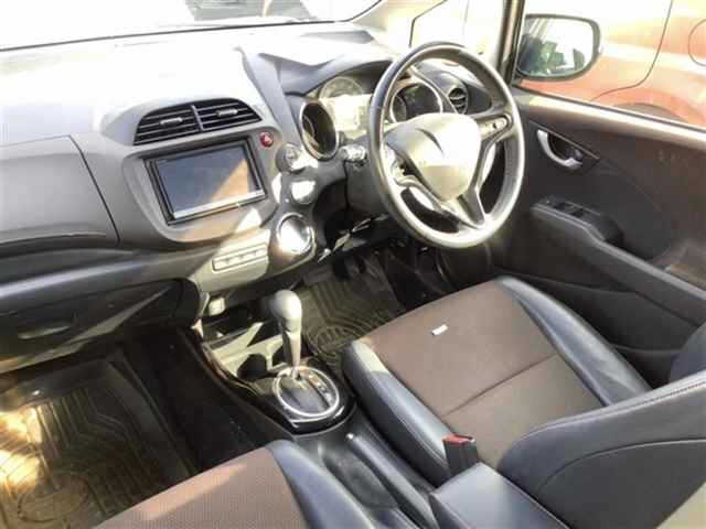 HONDA FIT SHUTTLE 2013