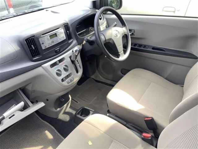 TOYOTA PIXIS EPOCH 2012