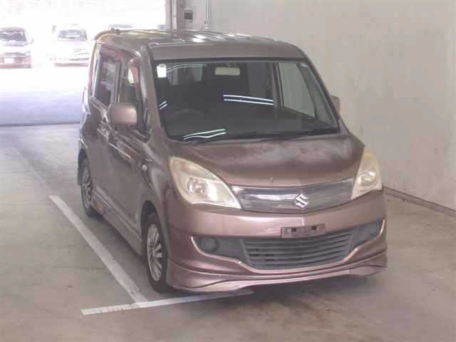 SUZUKI SOLIO 2011