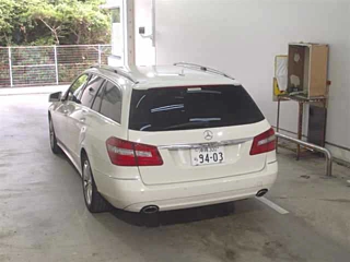 MERCEDES BENZ E CLASS WAGON 2010