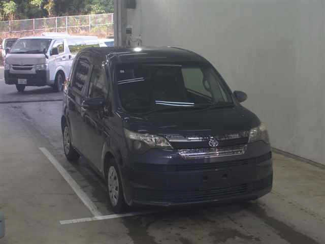 TOYOTA SPADE 2013