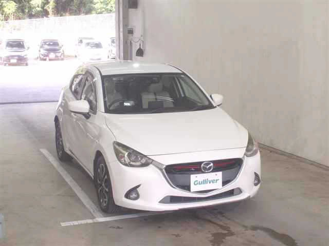 MAZDA DEMIO 2015