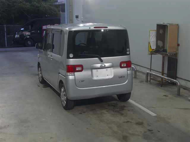 DAIHATSU TANTO 2013