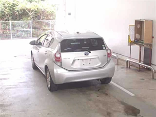 TOYOTA AQUA 2013