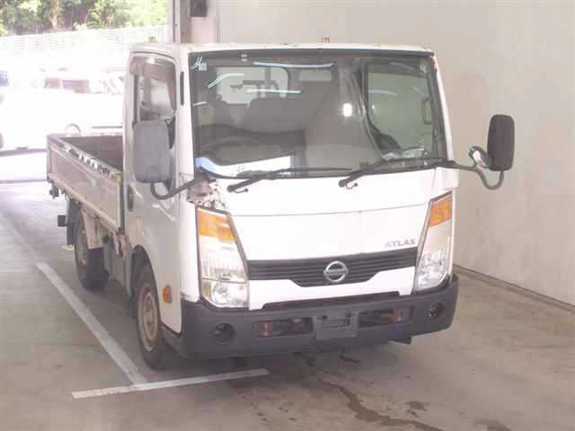 NISSAN ATLAS 2016