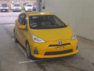 TOYOTA AQUA 2012