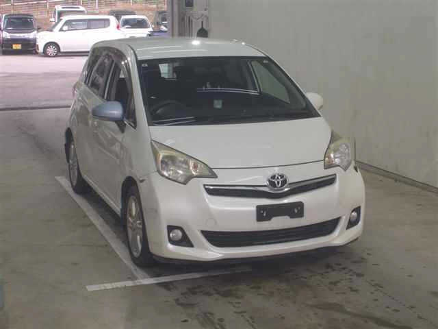 TOYOTA RACTIS 2012