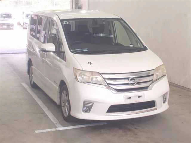 NISSAN SERENA 2013