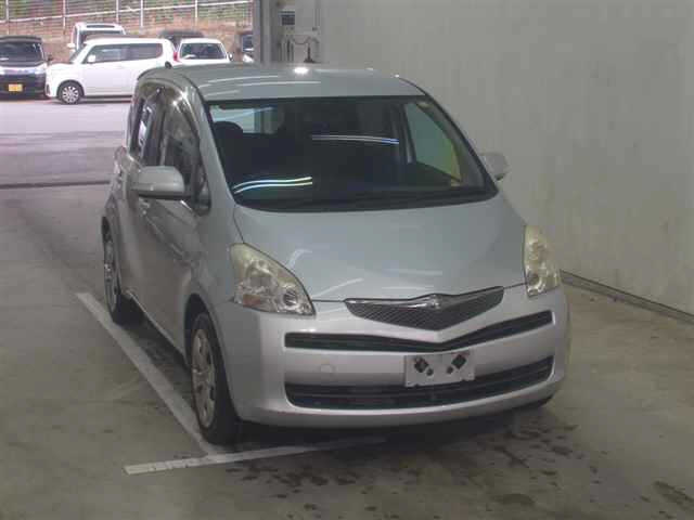 TOYOTA RACTIS 2010