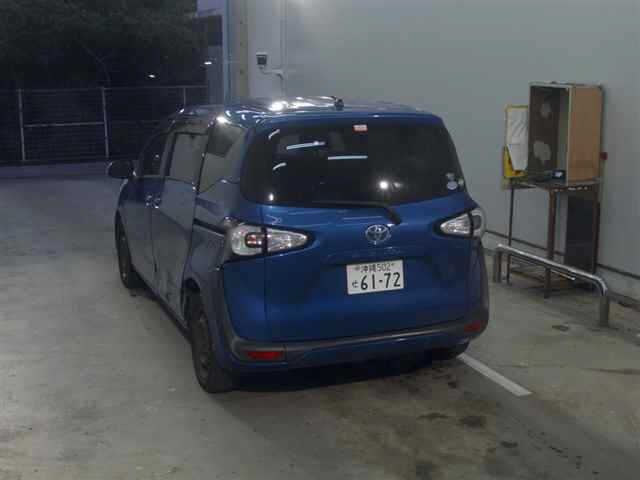 TOYOTA SIENTA 2016