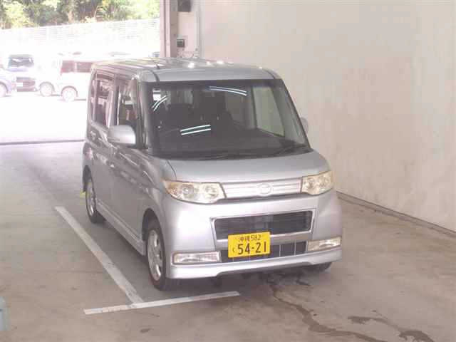 DAIHATSU TANTO 2009