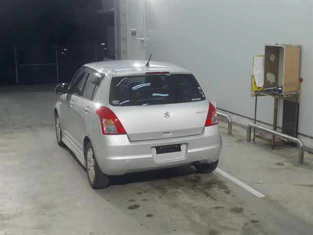 SUZUKI SWIFT 2010