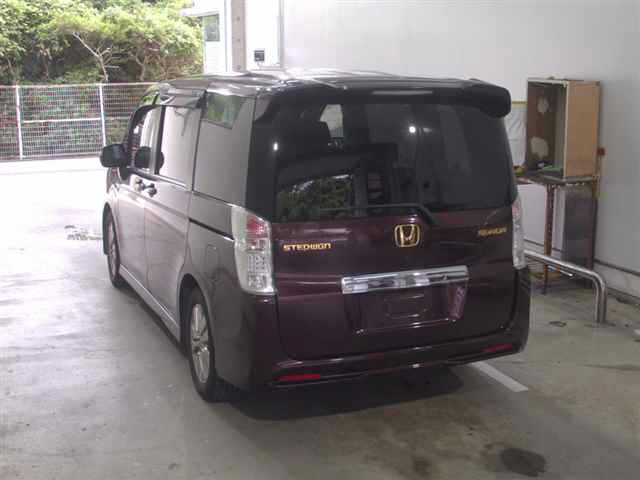HONDA STEP WAGON 2010