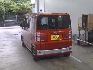 DAIHATSU WAKE 2014