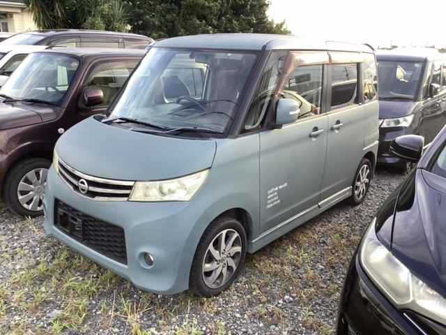 NISSAN ROOX 2009