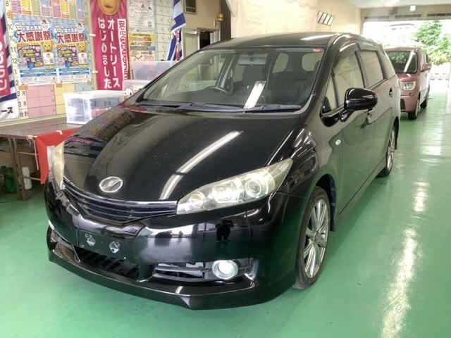 TOYOTA WISH 2011