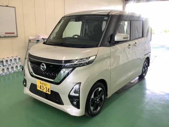 NISSAN ROOX 2021