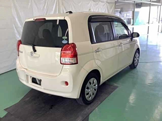 TOYOTA PORTE 2016