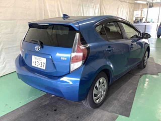 TOYOTA AQUA 2015