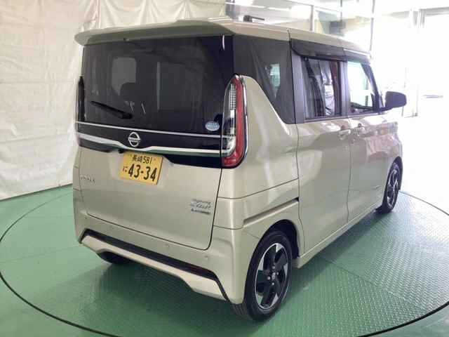 NISSAN ROOX 2021