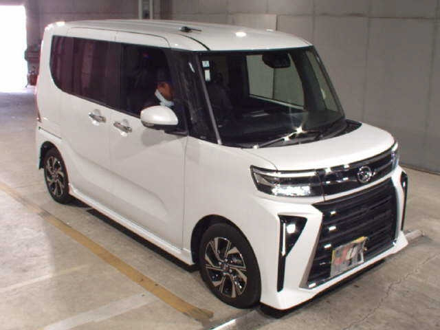 DAIHATSU TANTO 2024