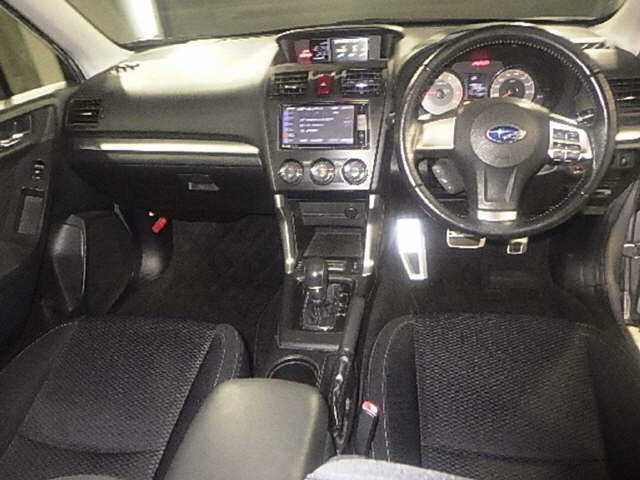 SUBARU FORESTER 2012