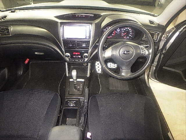 SUBARU FORESTER 2010