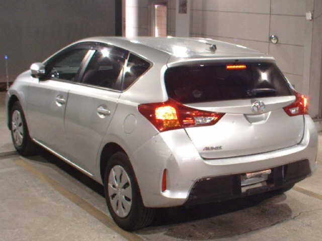 TOYOTA AURIS 2013